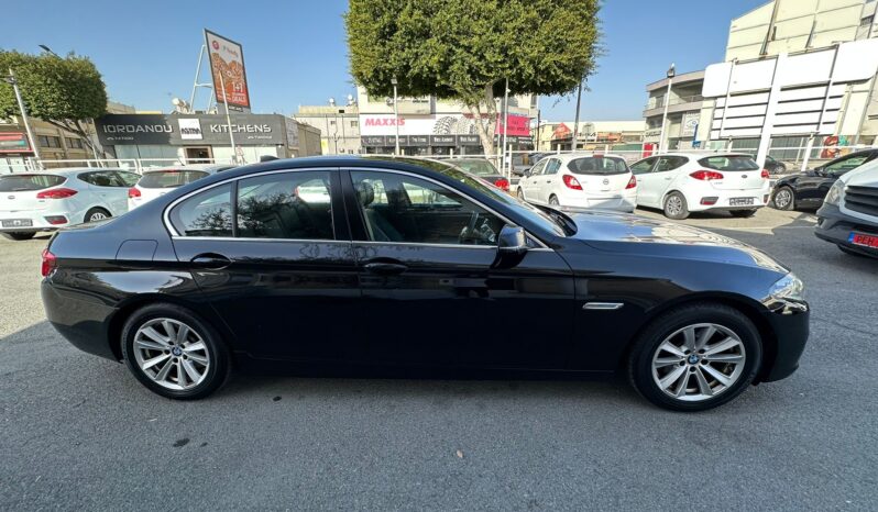 BMW 520 2.0 2015 full