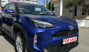 TOYOTA YARIS CROSS  E-FOUR 1.5L PETROL HYBRID 2022 full