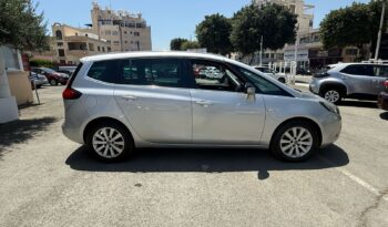 Opel Zafira 2015 Automatic 1.4 full