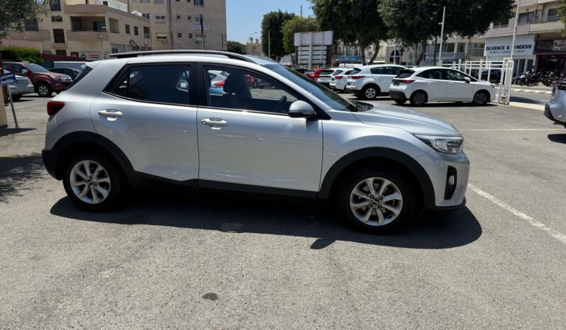 Kia Stonic 2018 Manual 1.3 full