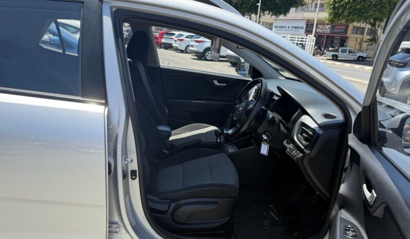 Kia Stonic 2018 Manual 1.3 full
