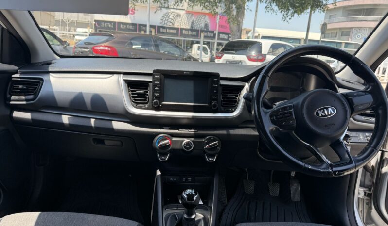 Kia Stonic 2018 Manual 1.3 full