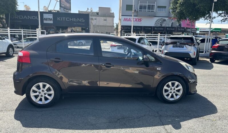 Kia Rio 2015 1.2 Manual full
